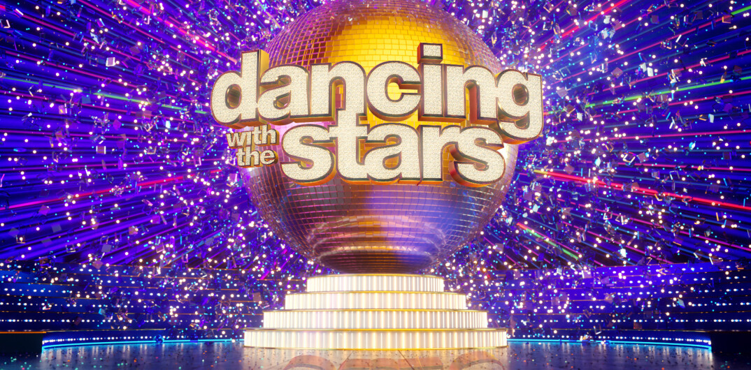 DANCING WITH THE STARS - ΤΑ 16 ΛΑΜΠΕΡΑ ΑΣΤΕΡΙΑ