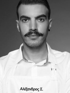 /files/ΑΛΕΞΑΝΔΡΟΣ_ΣΥΝΟΔΙΝΟΣ_1920x1004_B_W.jpg
