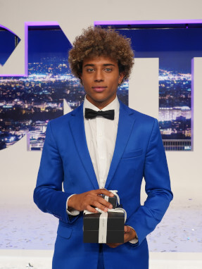 gntm_3_-_287x382-nikits2