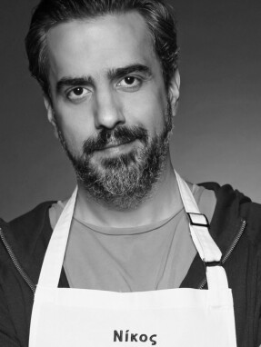 νικοσ_μπερκασ_1920x1004_b_w