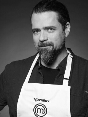 τζοναθαν_χαρτνετ_1920x1004-b_w