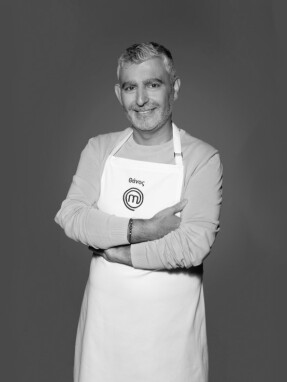 θανοσ_τοκμαζοβ-640x736-b_w