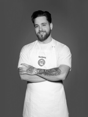 λευτερησ_πετρου-640x736-b_w