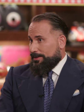 cash_or_trash_s05_ep72_vasilhs_vash