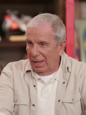 cash_or_trash_s05_ep95_elena_elta