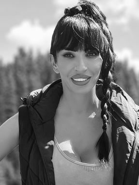 χριστινα_μπακος-1920x1080-b_w