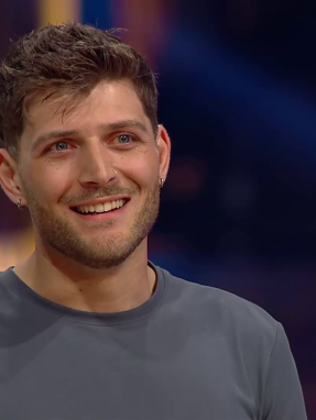 greeces_next_top_model_s07_ep03-_audition_nikolozi