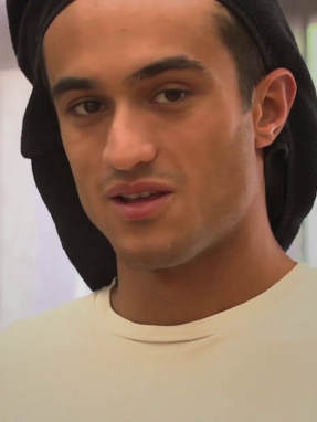 greeces_next_top_model_s07_ep07-_oloi_ta_vazoun_me_ton_mano