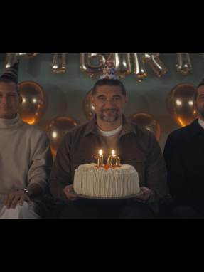 mc2026-erxetai-trailer