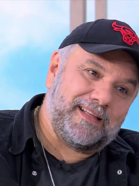 stargr_zina_arnaoutoglou_oloklhro