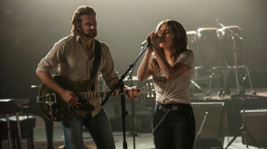 ΈΝΑ ΑΣΤΕΡΙ ΓΕΝΝΙΕΤΑΙ (A STAR IS BORN), Σε Α' Τηλεοπτική Προβολή