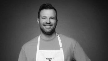 γιωργοσ_πασσαδακησ-1920x1080-b_w