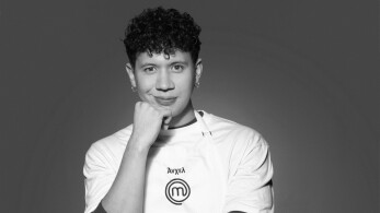 ανχελ_σαχπαζησ-1920x1080-b_w